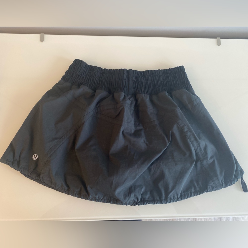 Size 6 Lululemon Run Skort